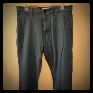 Blue capri pants (brand new)